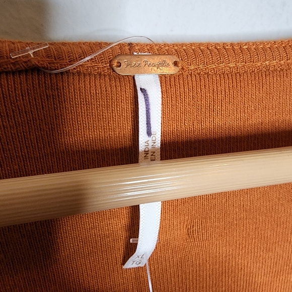 NWOT Free People cropped sweater - Picture 2 of 16